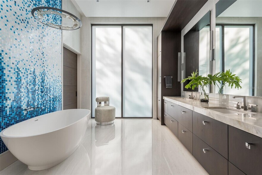 More Photos Of 18725 Jiretz Rd, Odessa Flex For Sale