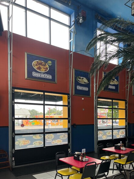 More Photos Of 501 E Lake St, Minneapolis Storefront Retail Office For Sale