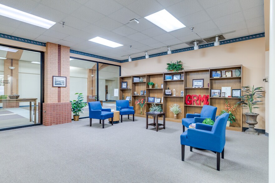 More Photos Of 102 Thomas Rd, West Monroe Medical For Sale
