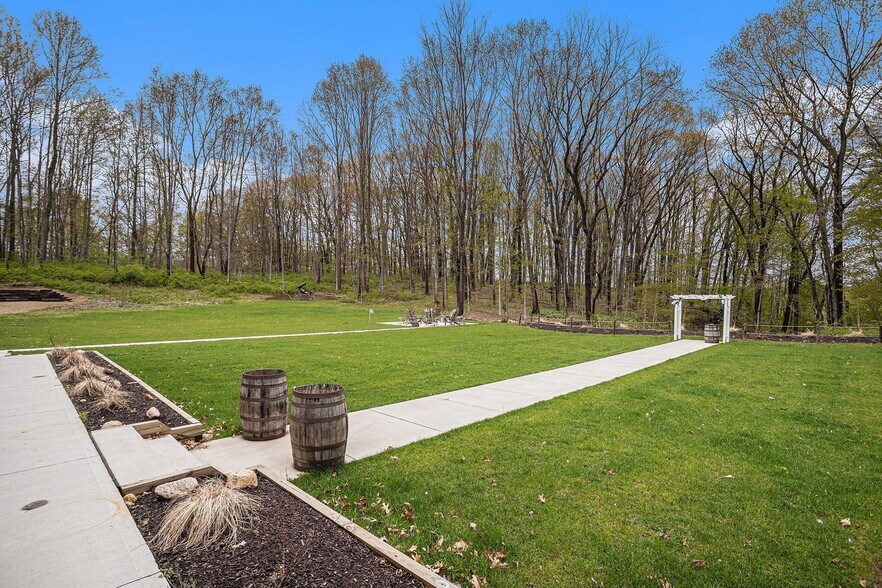 More Photos Of 15165 Main St, Buchanan Theater Concert Hall For Sale