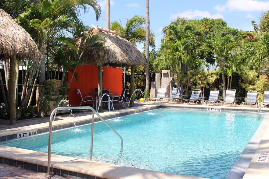 More Photos Of 2133-2209 NE 26th St, Wilton Manors Hotel For Sale