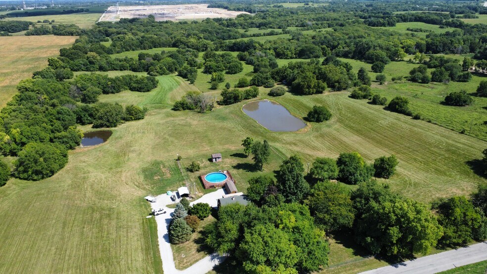 More Photos Of 12703 N Robinhood Ln, Kansas City Land For Sale