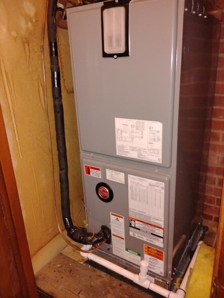 More Photos Of 906 Elm St, Coffeyville Religious Facility For Sale