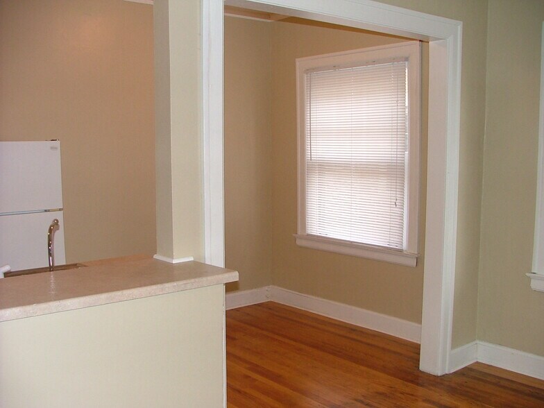 More Photos Of 317 E 38th St, Indianapolis Apartments For Sale