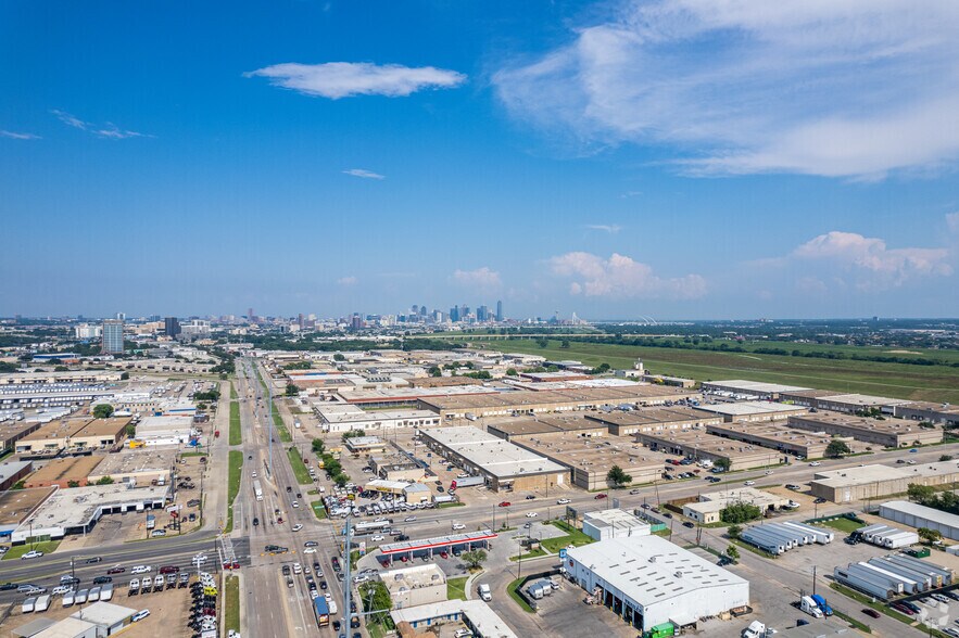 More Photos Of 3276-3284 Quebec St, Dallas Unknown For Lease