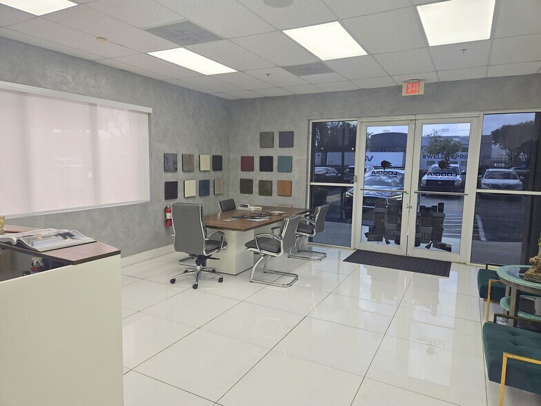 More Photos Of 2520 NW 97th Ave, Doral Showroom For Lease
