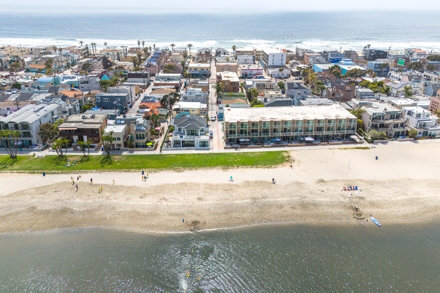 More Photos Of 830-832 Pismo Ct, San Diego Apartments For Sale