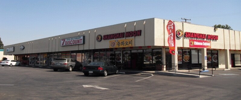 Primary Photo Of 2950-2976 W Ball Rd, Anaheim Unknown For Lease