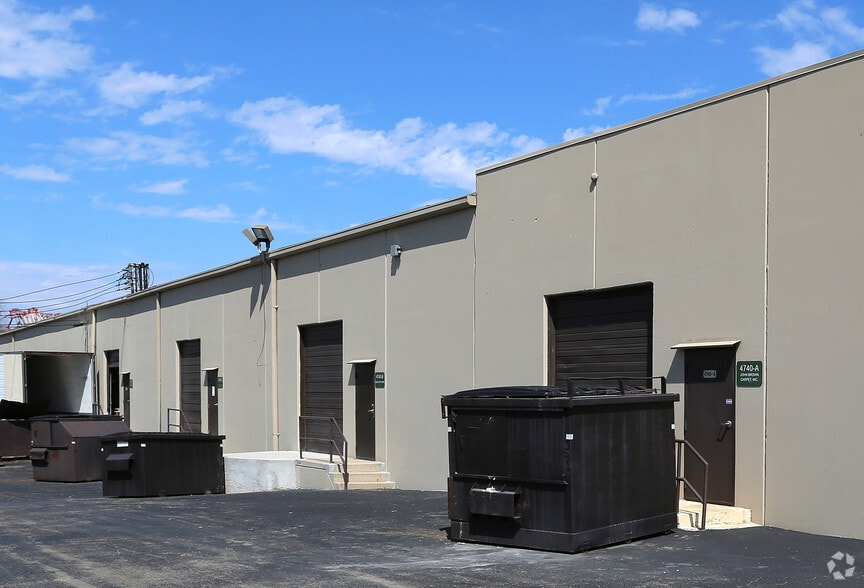 More Photos Of 4740 Dues Dr, Cincinnati Warehouse For Lease