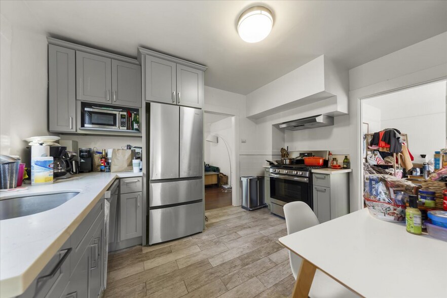 More Photos Of 299 Rhine St, Daly City Apartments For Sale