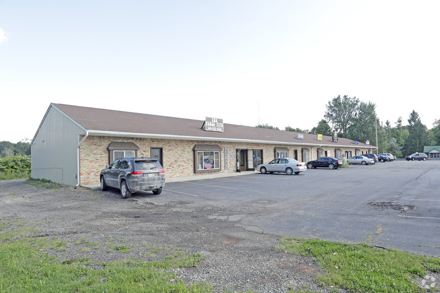 Primary Photo Of 4053 S Lapeer Rd, Metamora Unknown For Lease