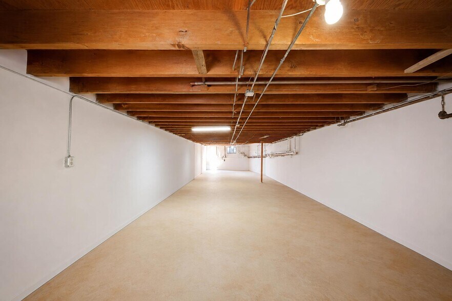 More Photos Of 2430 Stillwell Ave, Brooklyn Storefront For Sale