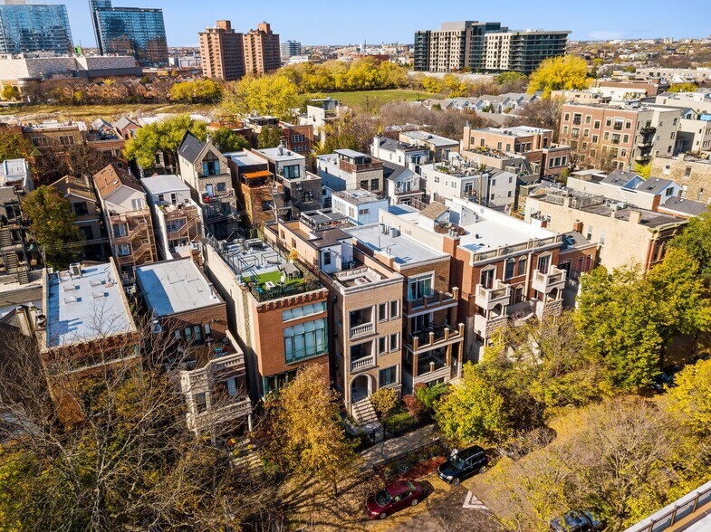 More Photos Of 1428 N Cleveland Ave, Chicago Hospitality For Sale