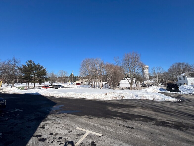 More Photos Of 155 Saco Ave, Old Orchard Beach Office For Sale