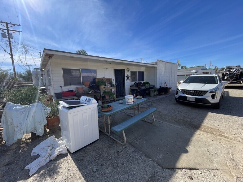 More Photos Of 1194 N Imperial Hwy, Ocotillo Storefront Retail Residential For Sale