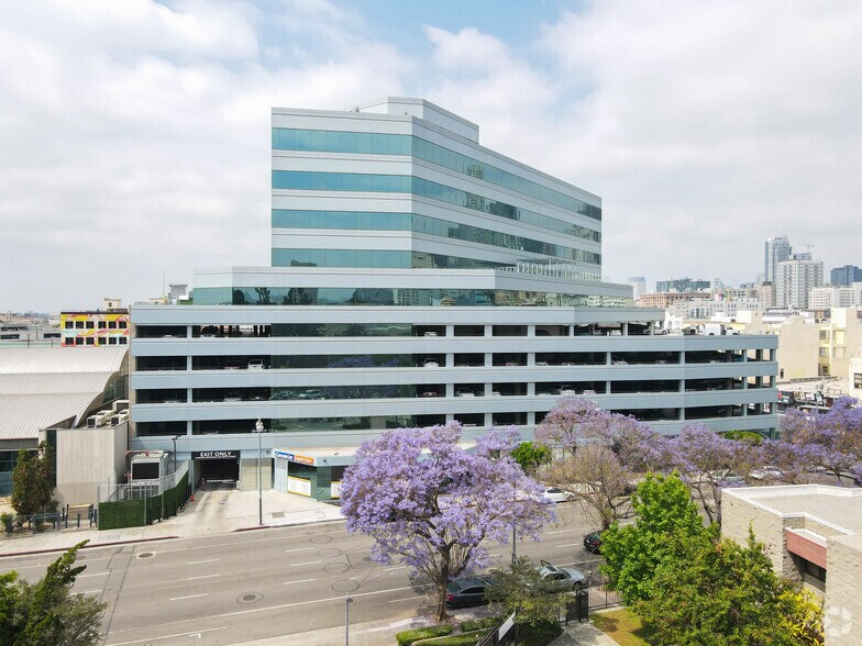 More Photos Of 420 E 3rd St, Los Angeles Medical For Lease