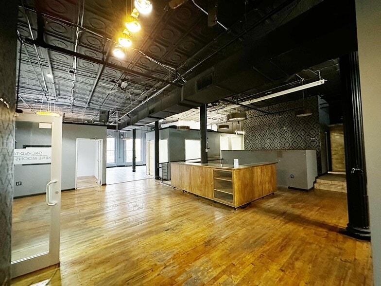 More Photos Of 424-426 Broadway, New York Loft Creative Space For Sale