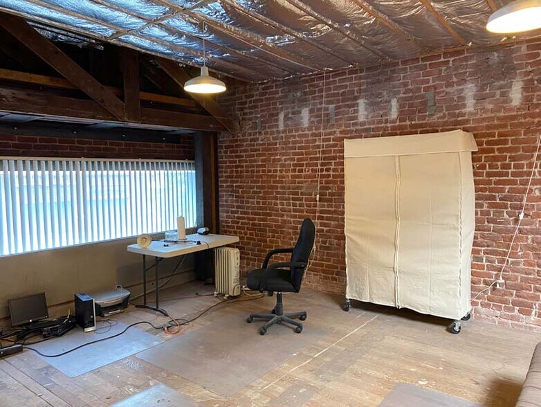 More Photos Of 1475 Bush St, San Francisco Storefront Retail Office For Sale