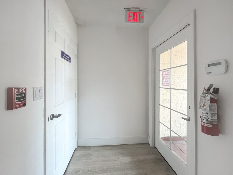 More Photos Of 7777 N University Dr, Tamarac Medical For Sale