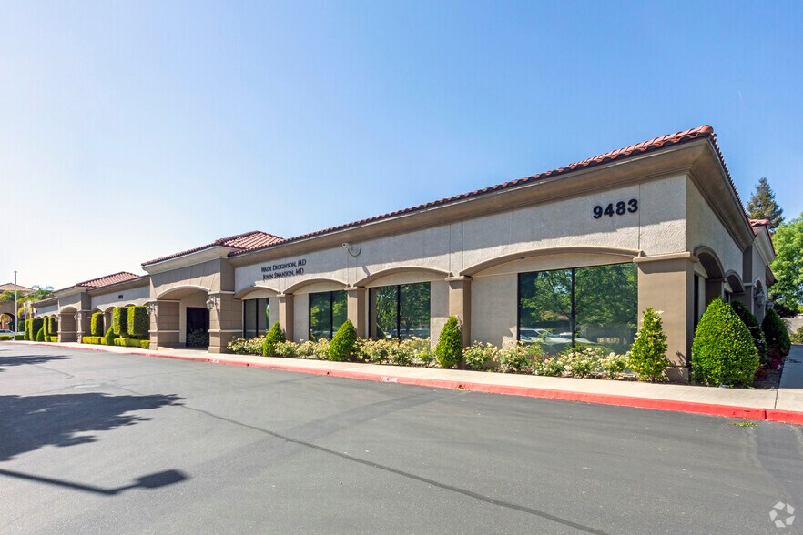 More Photos Of 9499 N Fort Washington Rd, Fresno Unknown For Lease
