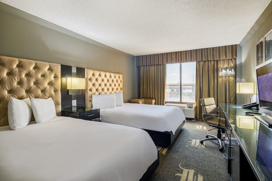 More Photos Of 2645 Lyndon B Johnson Fwy, Dallas Hotel For Sale