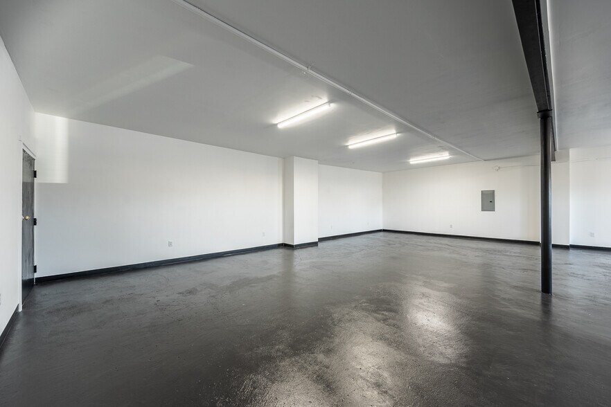 More Photos Of 610 E Broadway Ave, Moses Lake Freestanding For Lease