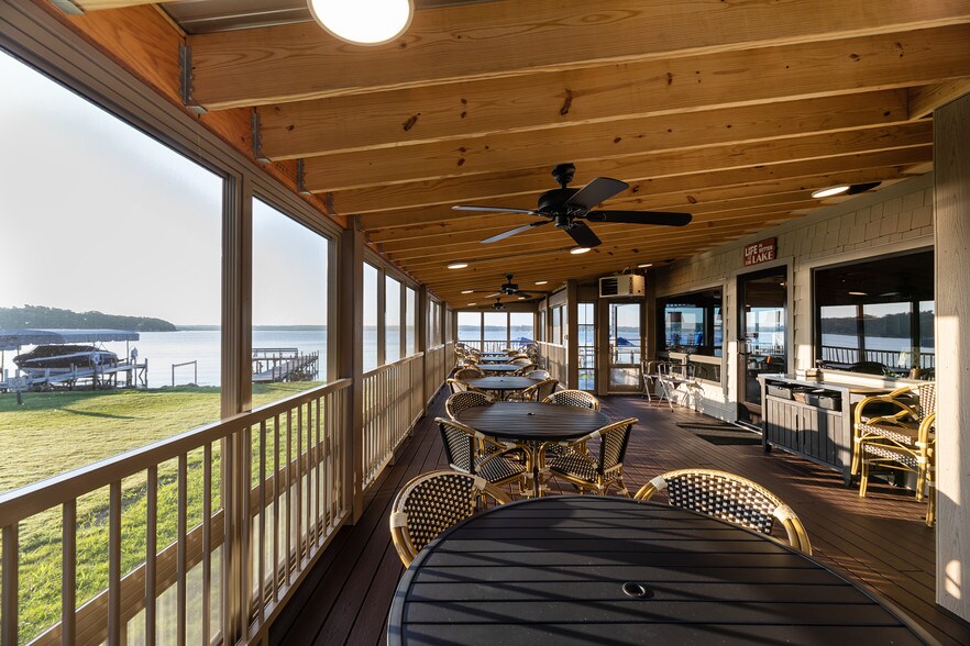 More Photos Of 380 S Lawson Dr, Green Lake Restaurant For Sale