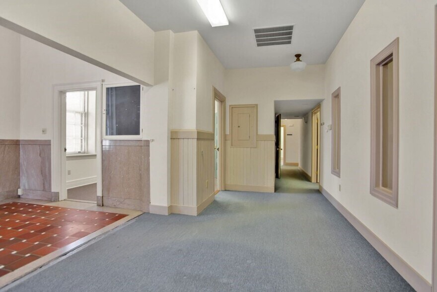 More Photos Of 2 Waln St, Wellsboro Office For Sale