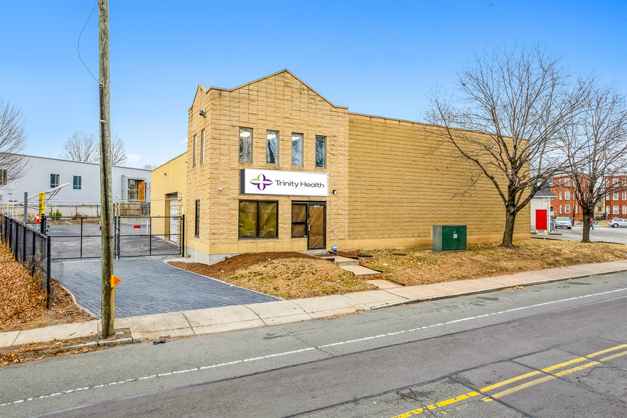 More Photos Of 1795 Broad St, Hartford Warehouse For Sale