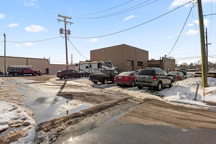 More Photos Of 2401 Fort St, Trenton Warehouse For Sale