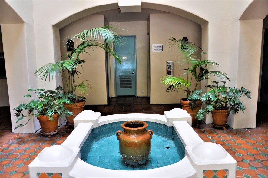 More Photos Of 550 Silver Spur Rd, Rancho Palos Verdes Office For Lease