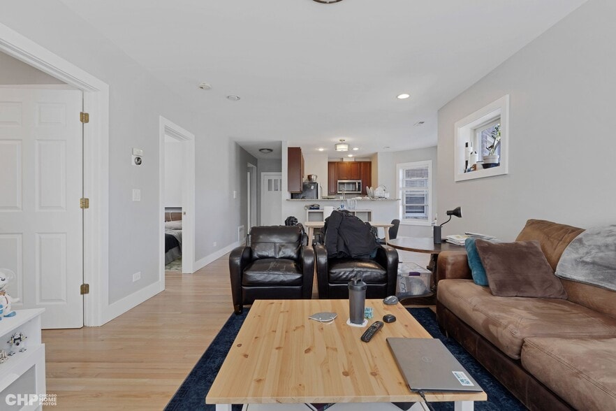 More Photos Of 7226 N Rogers Ave, Chicago Apartments For Sale