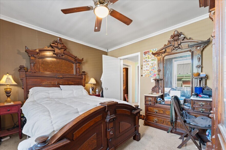 More Photos Of 517 Milwaukee St, Kewaunee General Retail For Sale