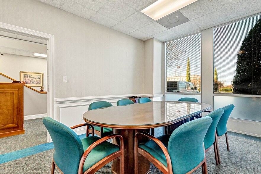 More Photos Of 5368-5380 Twin Hickory Rd, Glen Allen Flex For Sale