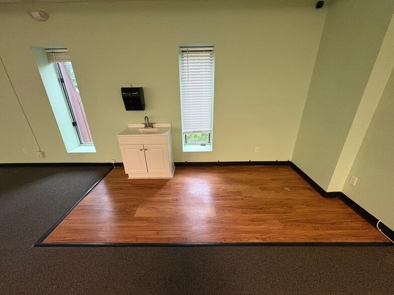 More Photos Of 490 Route 304, New City Office For Lease