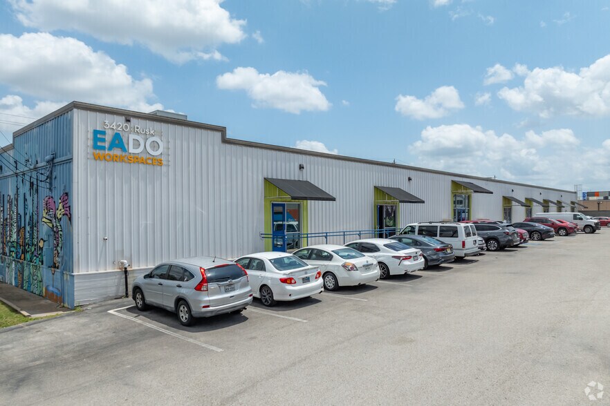Primary Photo Of 3420 Rusk St, Houston Loft Creative Space For Sale