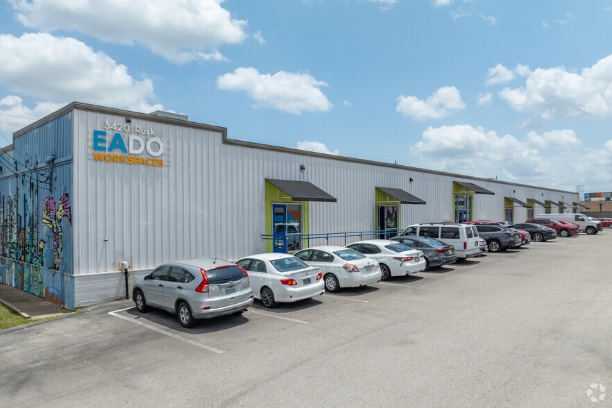 More Photos Of 3420 Rusk St, Houston Loft Creative Space For Lease
