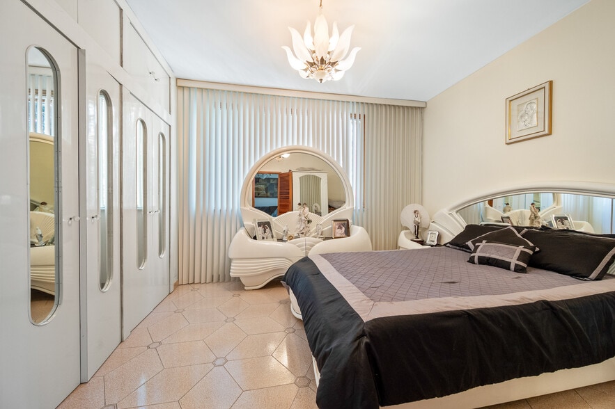 More Photos Of 2101 76th St, Brooklyn Flex For Sale