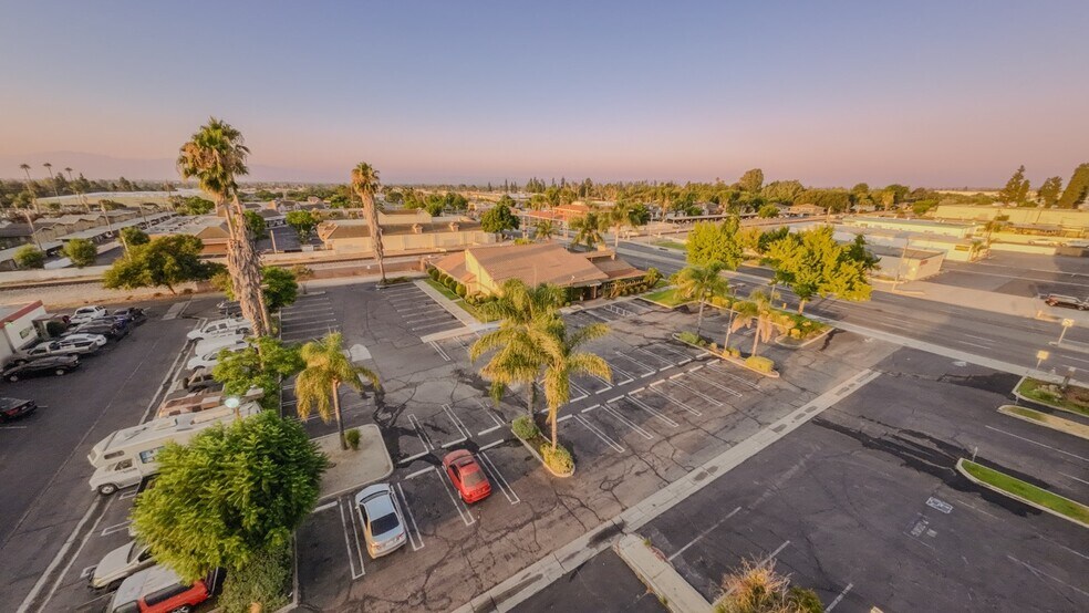 More Photos Of 60 N Mountain Ave, Upland Restaurant For Sale