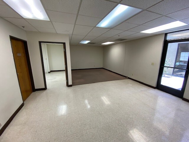 More Photos Of 15462 Main St, Hesperia Medical For Lease