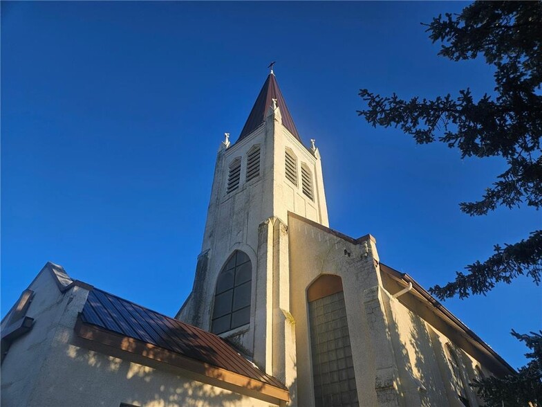 More Photos Of 113 Main St W, Milltown Specialty For Sale