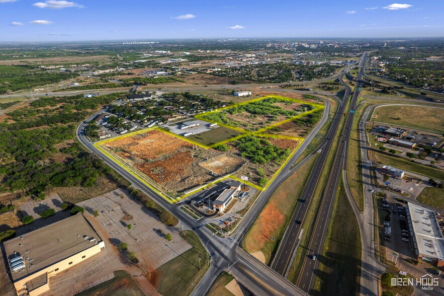More Photos Of 2221 Airport Dr, Wichita Falls Land For Sale