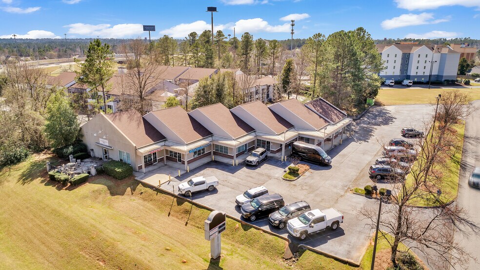 More Photos Of 202-212 Hudson Trce, Augusta Medical For Lease