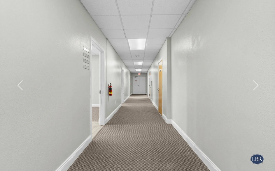 More Photos Of 6855 Tico Rd, Titusville Office For Lease