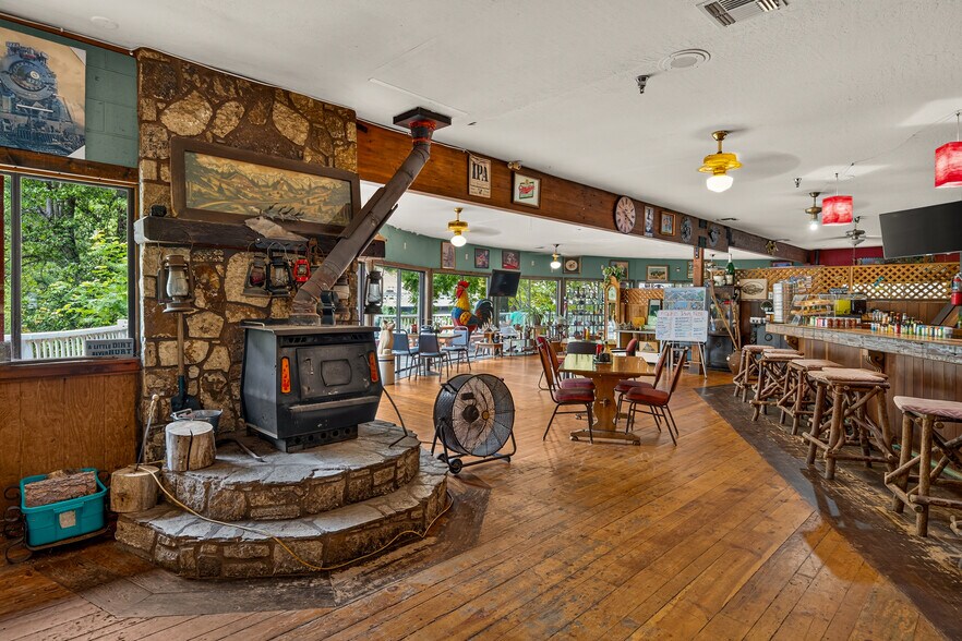 More Photos Of 14785 Belden Town rd, Belden Hotel For Sale