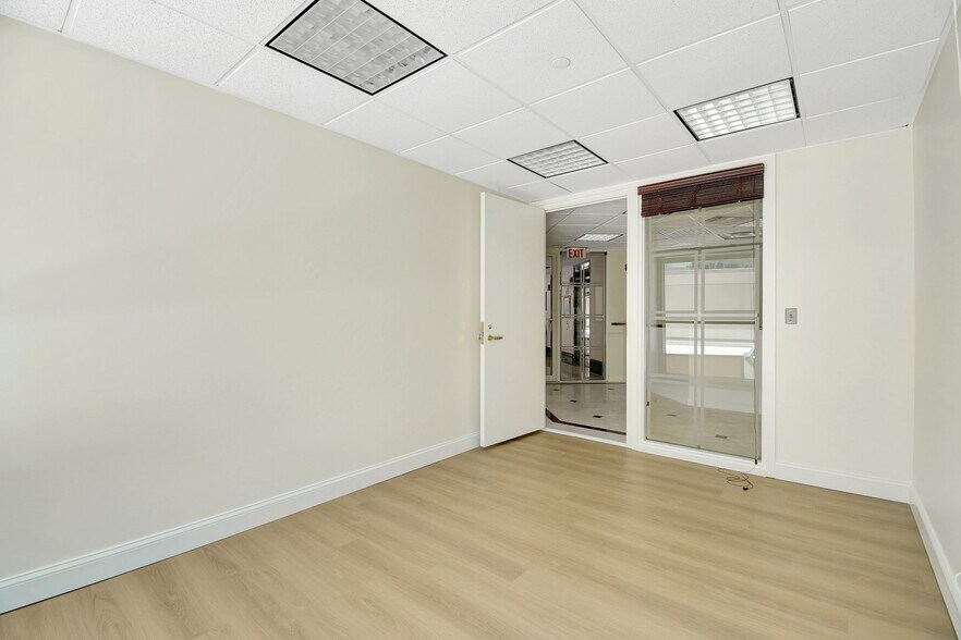 More Photos Of 200 S Andrews Ave, Fort Lauderdale Medical For Sale
