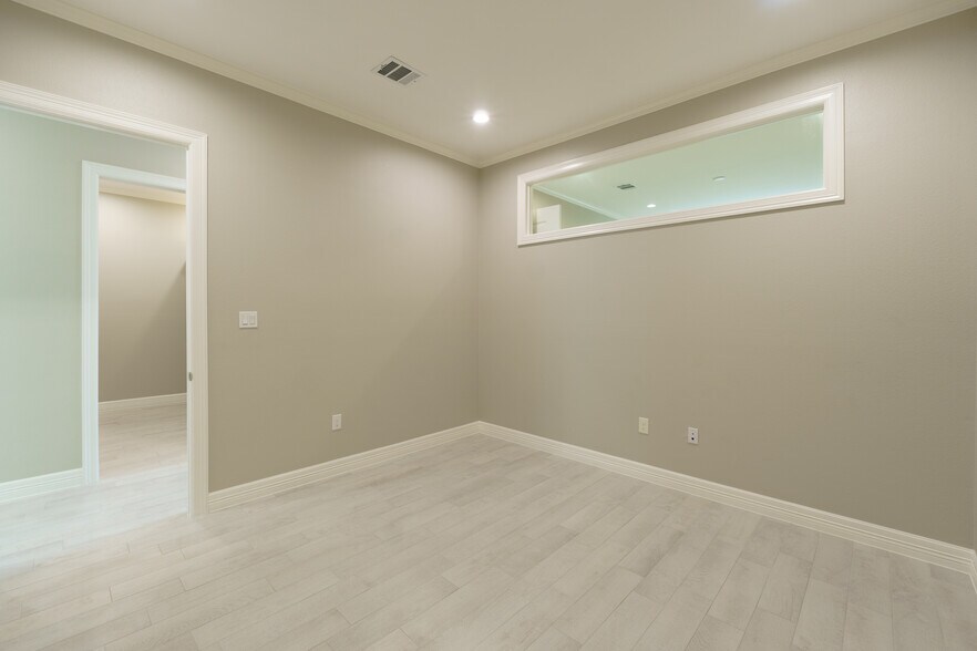 More Photos Of 10401 S Mason Rd Building B, Richmond Medical For Sale