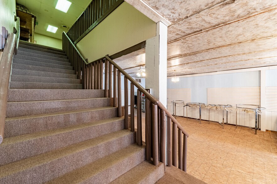 More Photos Of 65 N 200 E, Roosevelt Restaurant For Sale