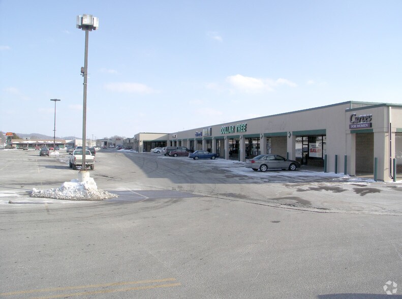 100195 Richland Sq, Richland Center, WI 53581 For Lease