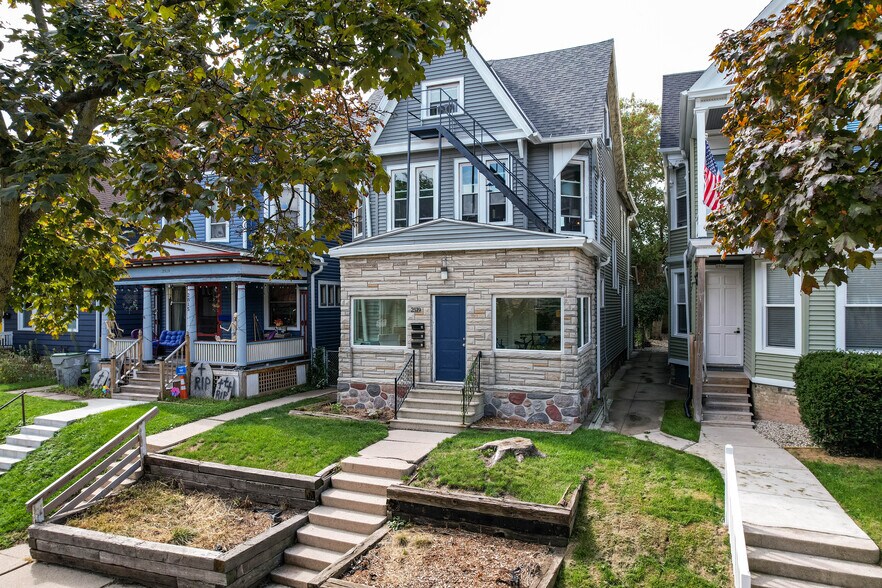 Primary Photo Of 2519 N Murray Ave, Milwaukee Apartments For Sale